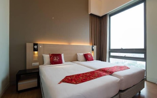 The Manor Luxury Suites & Apartments