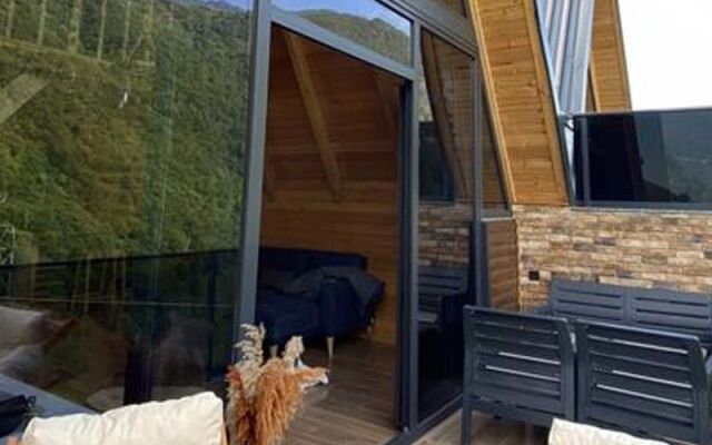 Valent Suit Bungalov