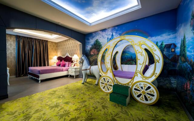 Maison Boutique Theme Hotel