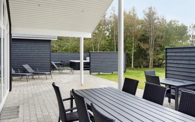18 Person Holiday Home in Albaek