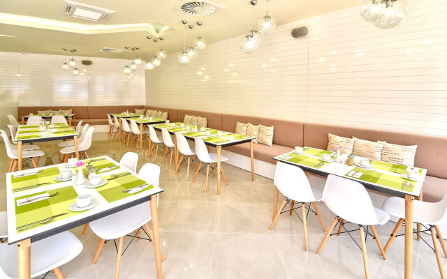 Hotel Grifid Foresta  Adults Only