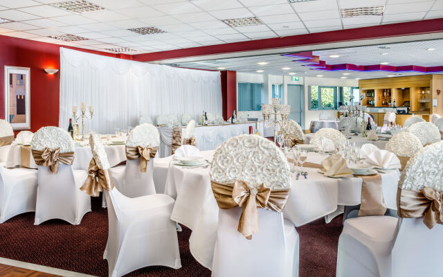 Holiday Inn Birmingham North - Cannock by IHG