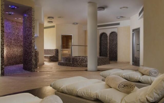 Hotel La Rocca Resort & Spa