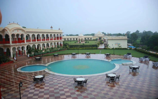 Hotel Raj Mahal
