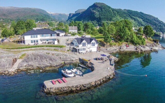 Nice Home in Strandebarm With 2 Bedrooms and Wifi