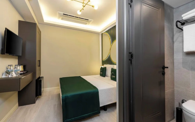 Sistina Old City Hotel