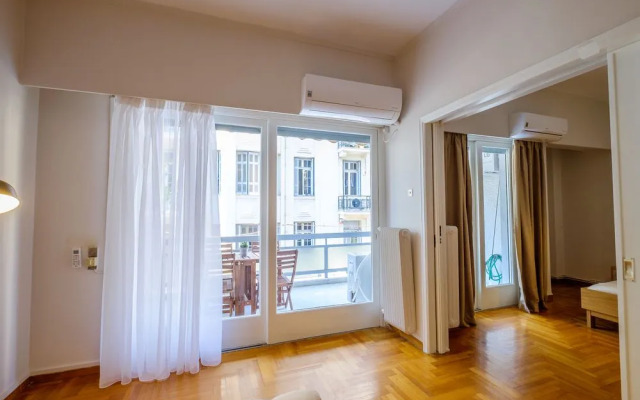 Olala Kolonaki Chic & Spacious 3BR Flat w/ balcony