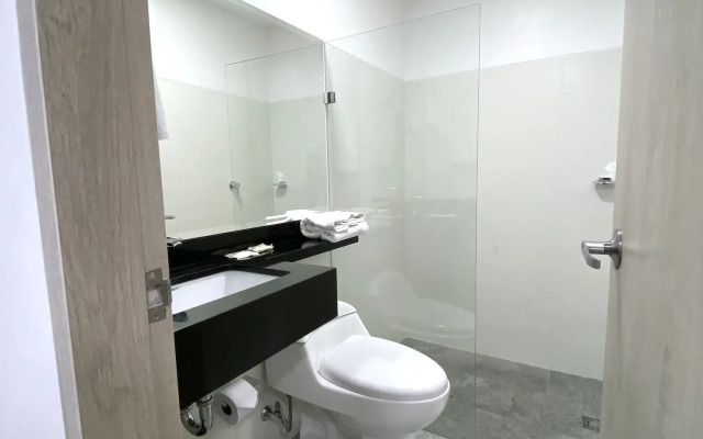 Seven Inn Hotel
