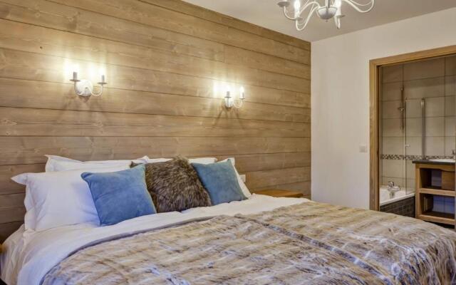 Appartement La Tania, 5 pièces, 12 personnes - FR-1-513-17