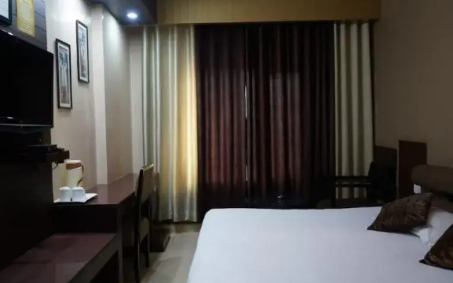 Hotel Center Point