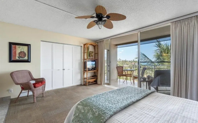 Island Surf 614 2 Bedroom Apts