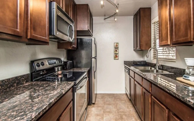 Great North Scottsdale Condo!