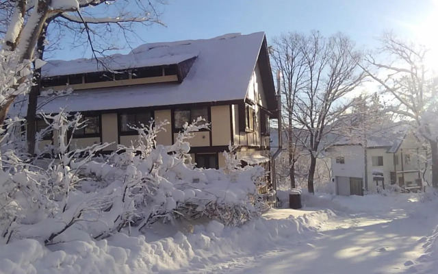 Funky Monkey Lodge, Myoko ファンキーモンキーロッジ 妙高