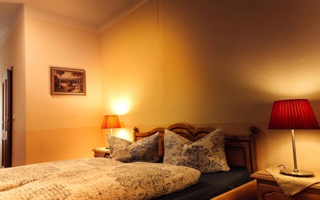 Hotel & Restaurant Peking