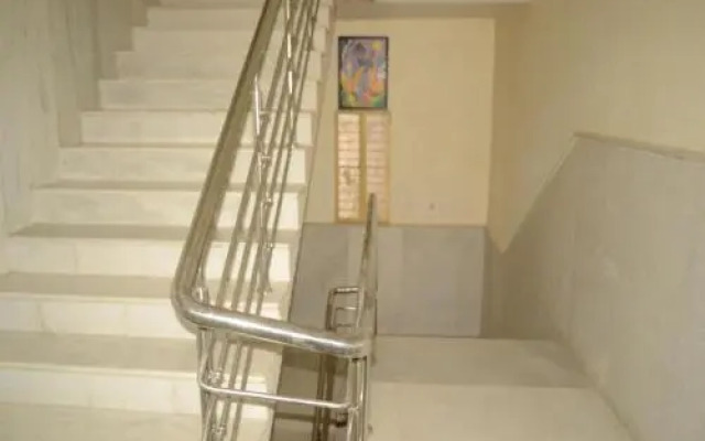 Sai Guest House by OYO Rooms