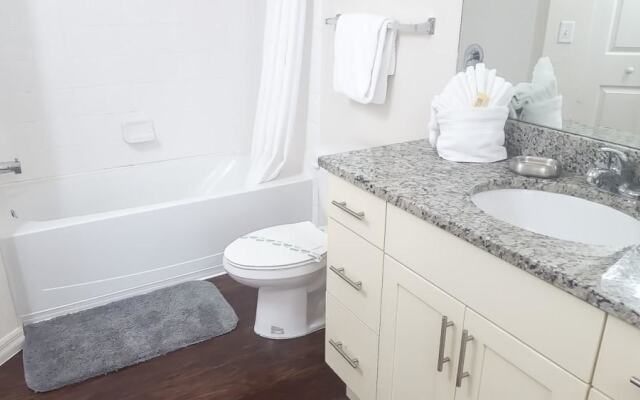 Villa CVX- Lucaya Village