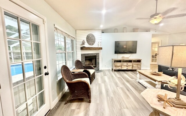 Bayou Breeze 4 Bedroom Home by RedAwning