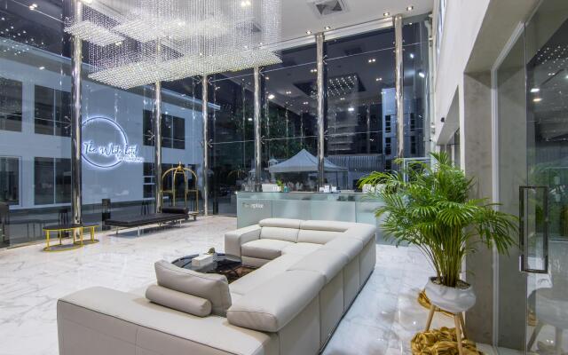 The White Hotel By Charoensri (SHA Extra Plus)