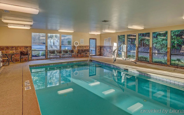 Comfort Inn & Suites