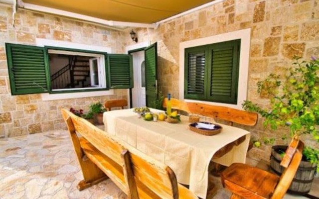 Beach House Calendula