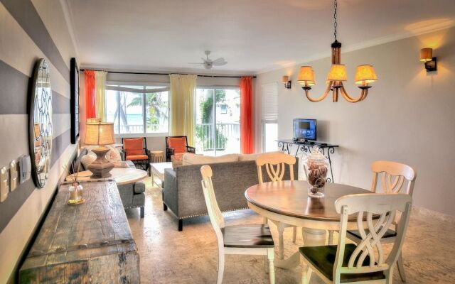 Beachfront Glamorous Apartment With Ocean Views