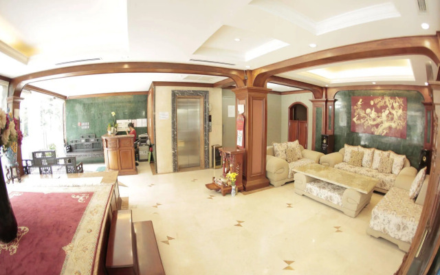 Lucky Hotel - Phu My Hung
