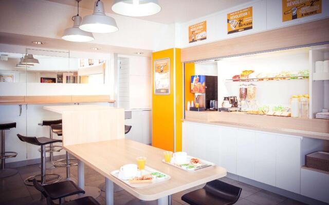 hotelF1 Rouen Louviers Val de Reuil