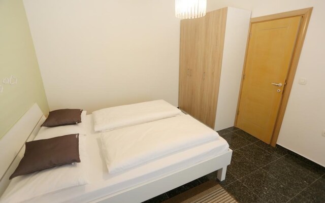 Anita City Apartments And Rooms