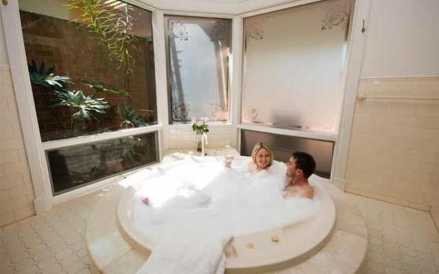 Brice Hill Country Lodge