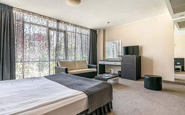 Hotel Noris