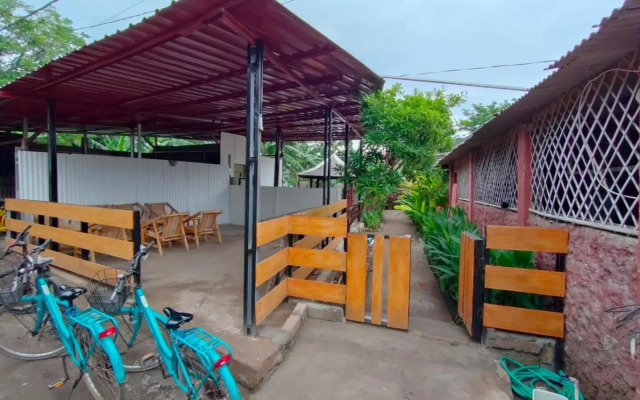 Dua Nina 2 Guesthouse