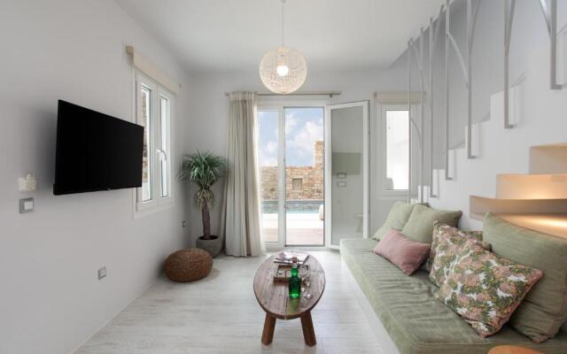 Sunday Luxury Suites Naxos