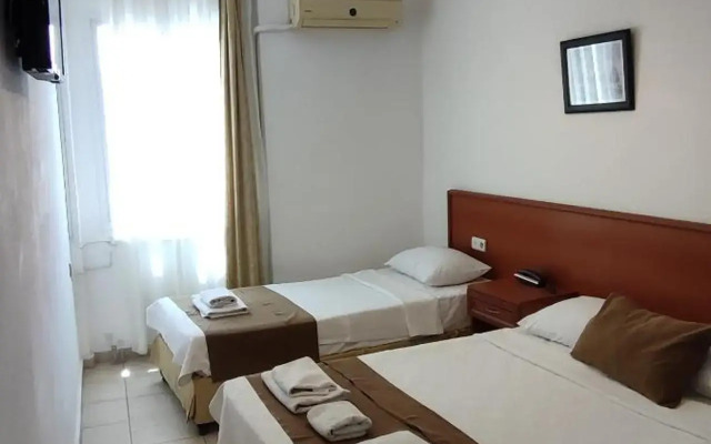 Bonapart Hotel