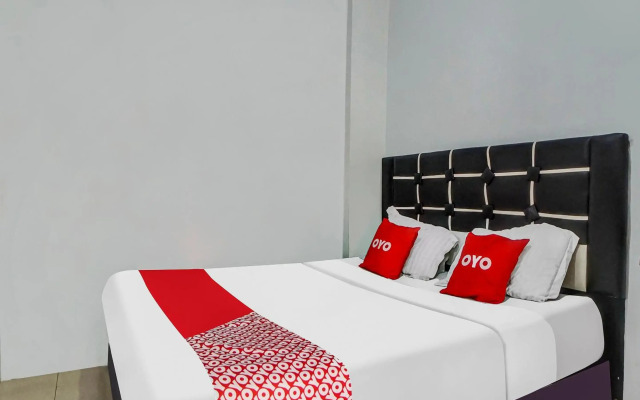 RedDoorz near Plaza Medan Fair