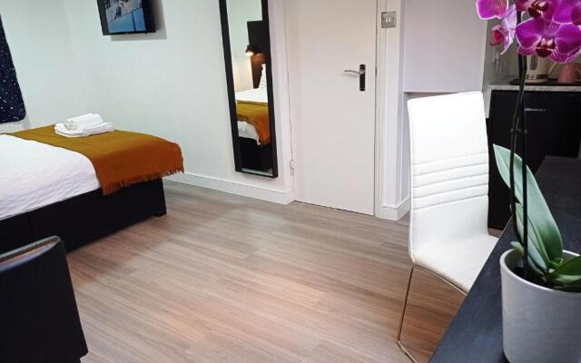 Mill Studio A - Self contained one bed studio flat