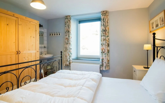 Suave Holiday Home in Vresse-sur-semois With Garden