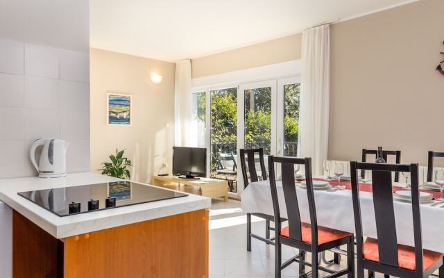 Apartments Makora