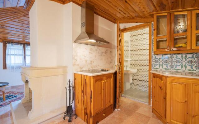 Liya Boutique Hotel & Suites