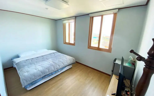 Sanbangsan Parktel - Hostel