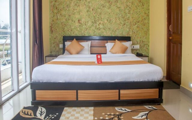 OYO 10673 Time Palace Residency