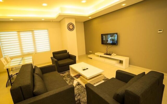 Golden Rose Luxury Suites