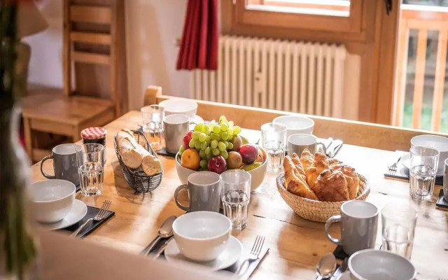 Quietly Located Chalets With Hammam