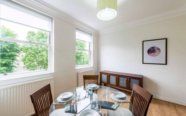 Modern 1 Bed close to Kensington High Street