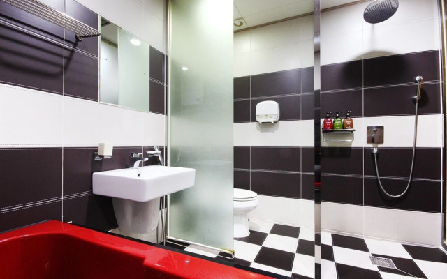 Busan Station BT Hotel