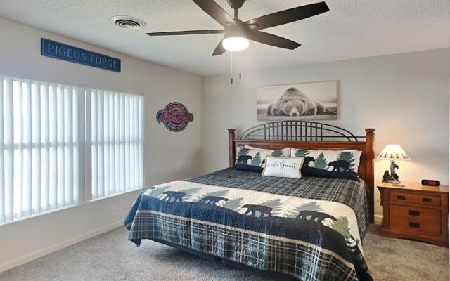 Whispering Pines Condos by VTrips