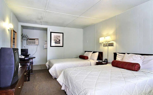 Rodeway Inn