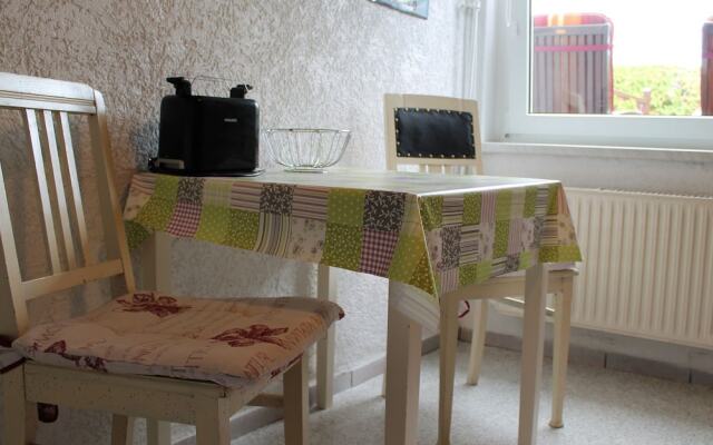 Luxurious Apartment in Proseken with parking and barbecue