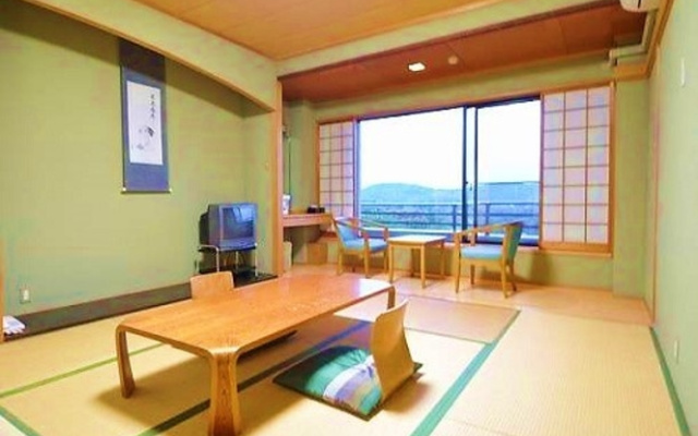 Natural Green Park Hotel