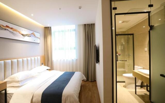 Shell Xinzheng Airport Port Huaxia Avenue Hotel