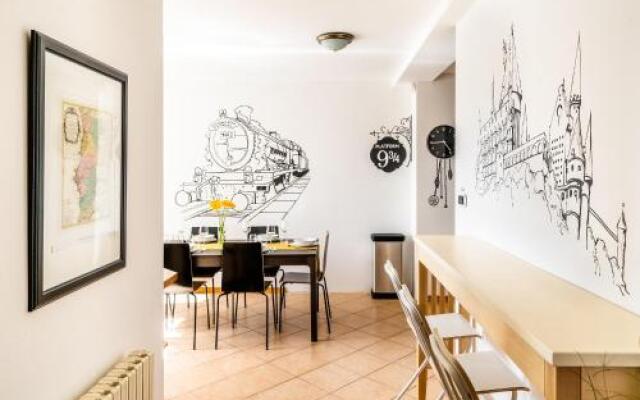 4BR 3BATH BALCONY central Harry Potter penthouse